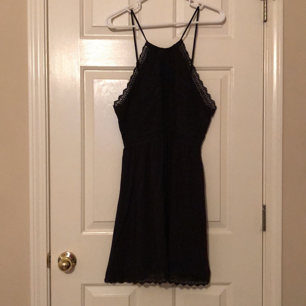 Bohme halter neck dress with lace trim black large NWT